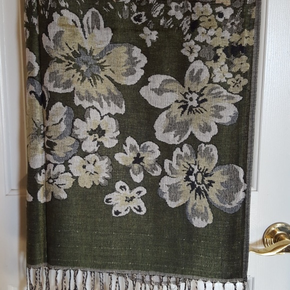 Reversible Pashmina - Picture 5 of 7